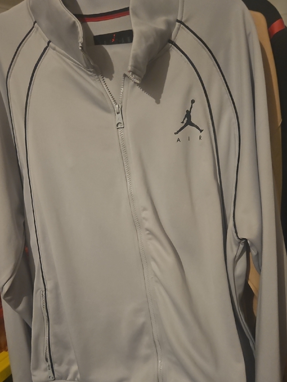 Nike Air Men's Set Light Gray Full-Zip Performance Jacket And Pants Set New